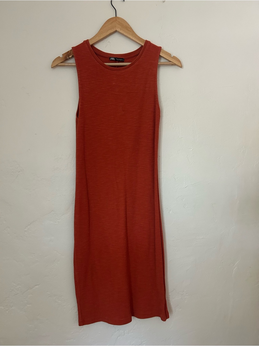Zara Rust Sleeveless Ribbed Midi Dress